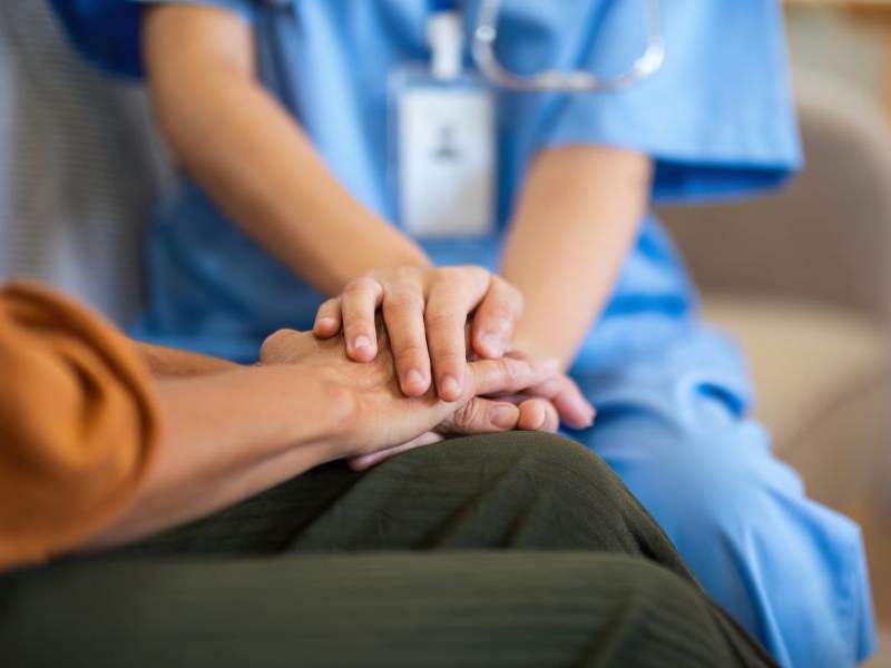 Nurse with child depression WEB11
