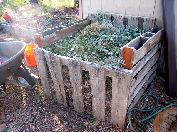 Composting bin